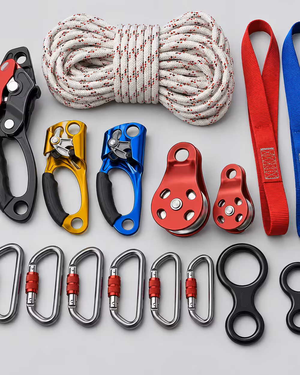 Kit de rescate vertical con cuerda, poleas, descensores y mosquetones